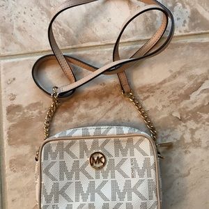 Michael Kors cross body